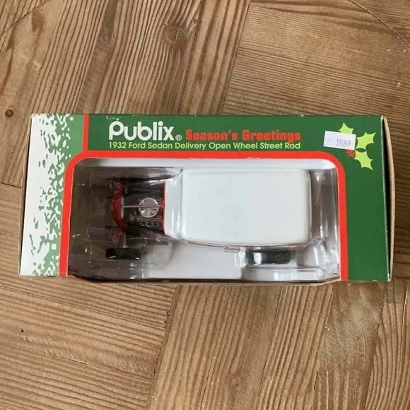 Publix 1932 Ford Sedan Delivery Open Wheel Street Rod Christmas - Picture 2 of 7